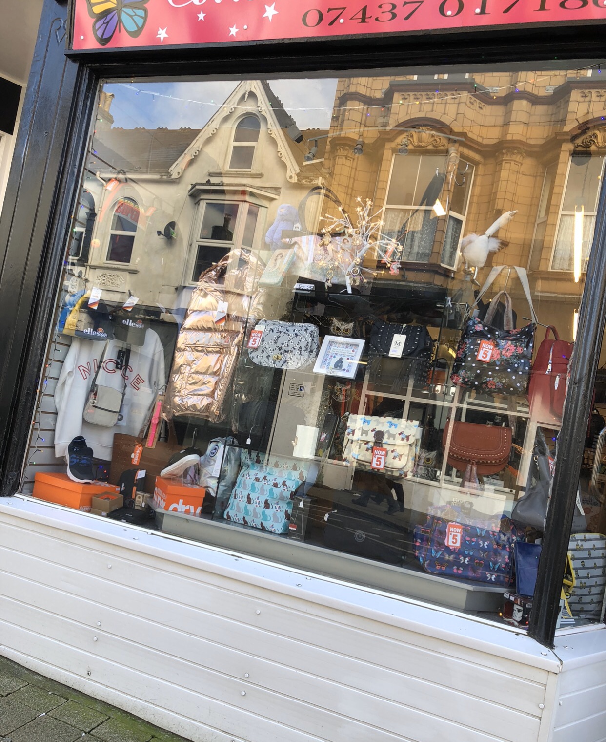 Click & Collect and Delivery Services in Camborne